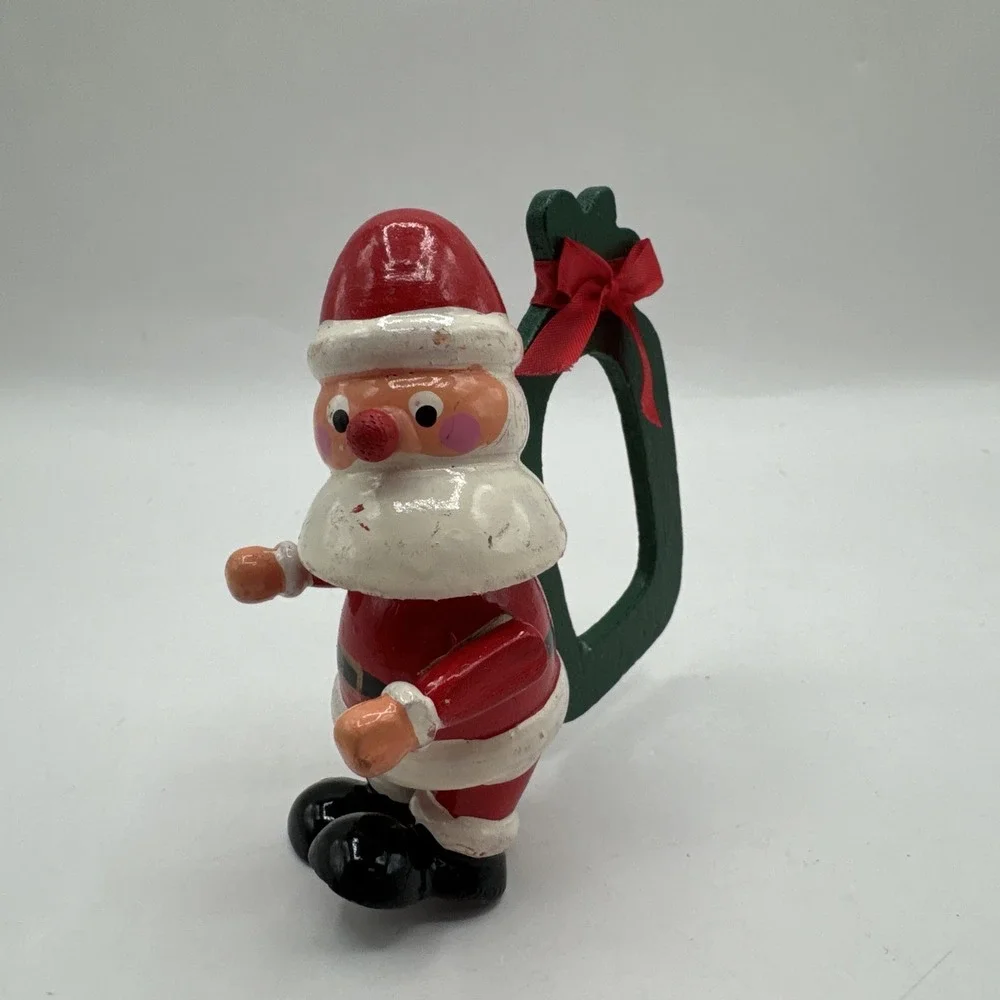 11 Vintage Christmas Ugna Kitschy Wooden Santa Reindeer Figural Napkin Rings